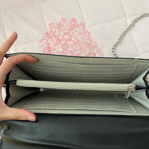 Catherine Malandrino Black Floral Appliqué Crossbody & Clutch - Picture 6 of 12